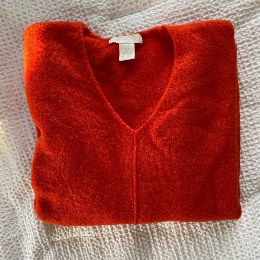 H&M Sweater  - Picture 2 of 3